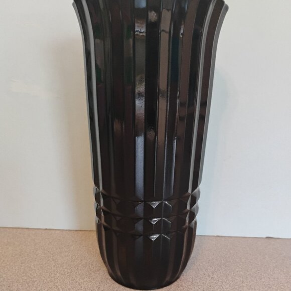FTDA Vintage Black Vase - Picture 1 of 4